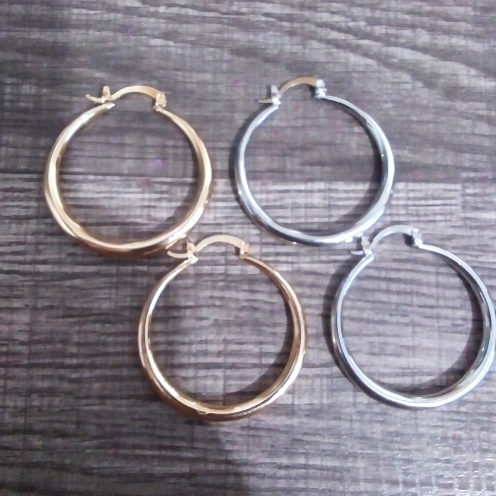 *2 pairs* Stainless steel hopp earrings